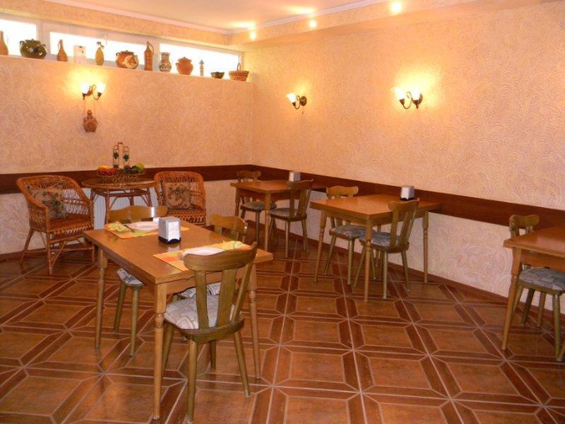 Fortuna Hotel Chisinau Exterior photo